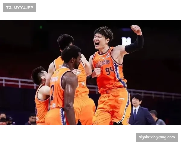 王哲林内线技术全面 上海久事进攻端重要轴心